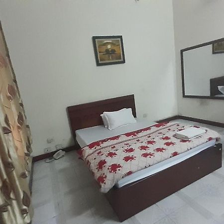 Oyo 681 Hoang Lan Guesthouse Hanoi Exterior foto